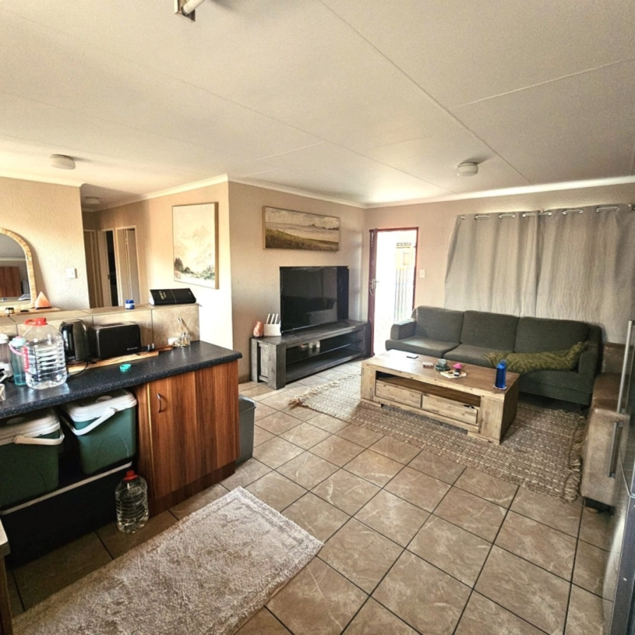 To Let 3 Bedroom Property for Rent in Waterkloof North West